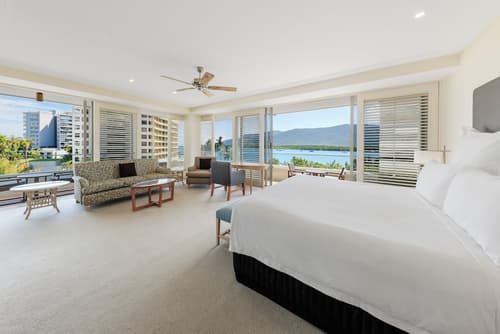 Pullman Reef Hotel Casino, Room