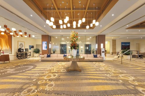 Pullman Reef Hotel Casino, Lobby