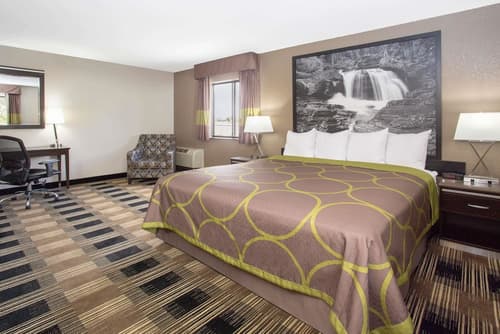 Super 8 by Wyndham Billings, Room