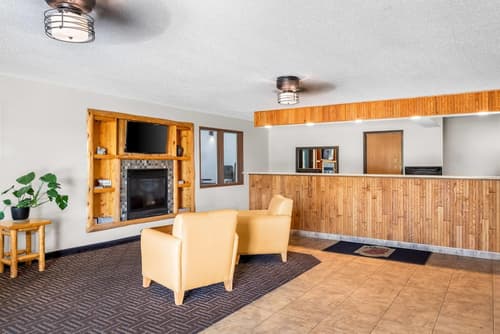 Super 8 by Wyndham Custer/Crazy Horse Area, Lobby