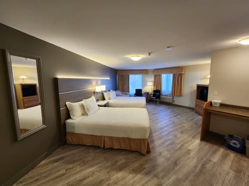 Days Inn & Conference Centre by Wyndham Penticton, Room