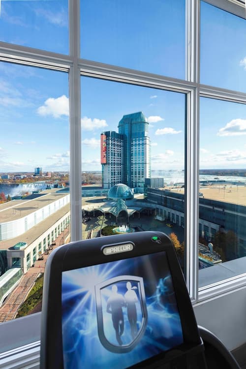 Hilton Niagara Falls/Fallsview Hotel & Suites