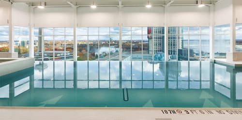 Hilton Niagara Falls/Fallsview Hotel & Suites, Pool