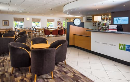 Holiday Inn Express Gloucester - South by IHG, Lobby