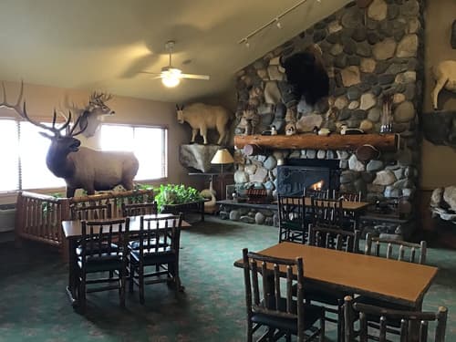 AmericInn by Wyndham Cody, Lobby