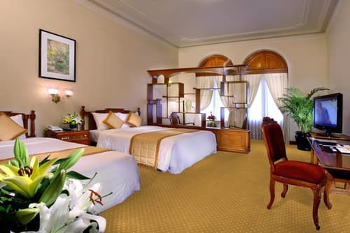 Hotel Continental Saigon, Room
