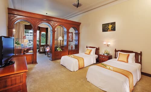 Hotel Continental Saigon, Room