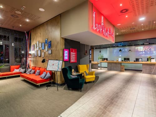ibis Warszawa Centrum, Lobby