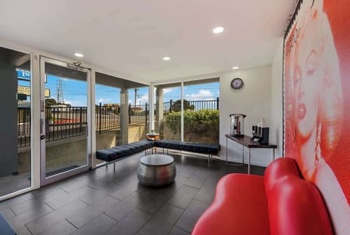 Rodeway Inn South San Francisco Airport, Lobby