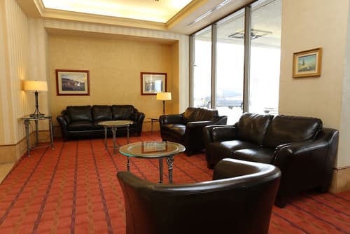 Hôtels Gouverneur Trois-Rivières, Lobby sitting area