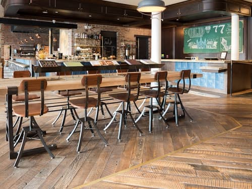 The Old No. 77 Hotel & Chandlery, Lobby lounge