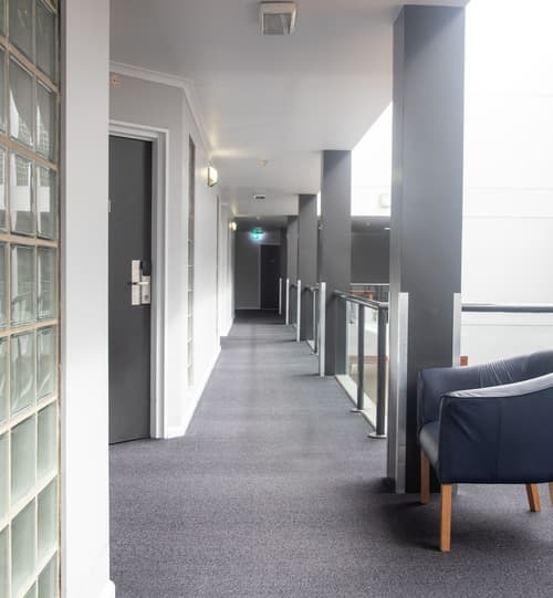 Madison Capital Executive Apartments, Room