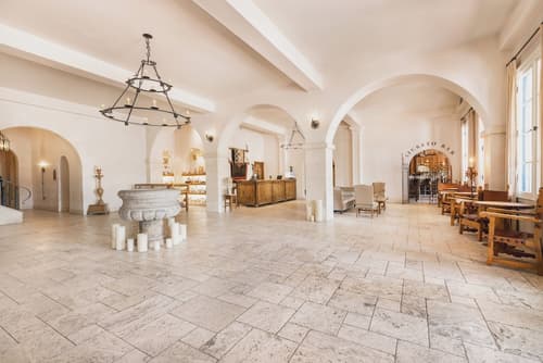 Hotel St Francis, Reception