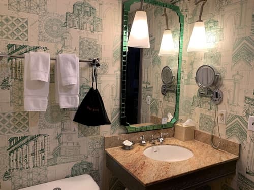 The Royal Sonesta Portland Downtown, Room