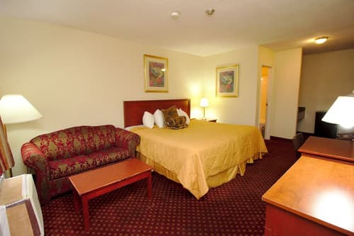 Niagara Lodge & Suites, Room