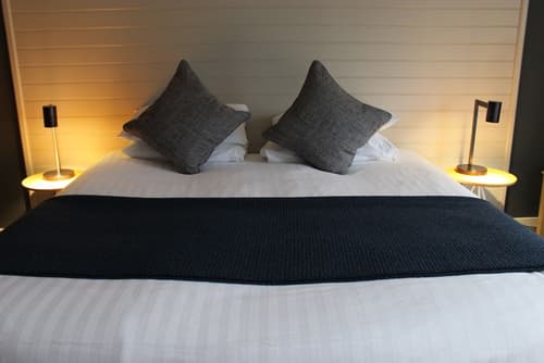 Isles Of Glencoe Hotel, Room