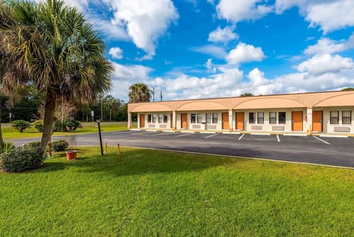 Econo Lodge Crystal River, Exterior