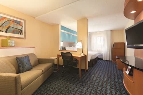 Fairfield Inn & Suites Midland, Room
