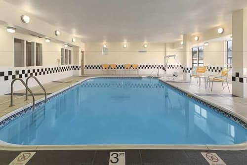 Fairfield Inn & Suites Midland, Indoor pool