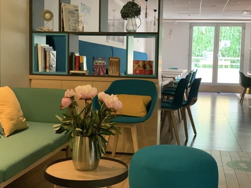 Holiday Inn Paris - Montmartre by IHG, Lobby sitting area