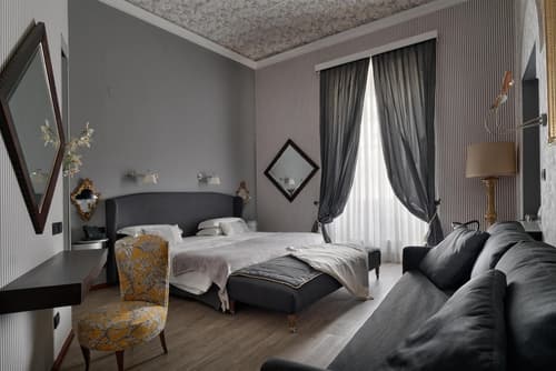 De La Pace, Sure Hotel Collection by Best Western