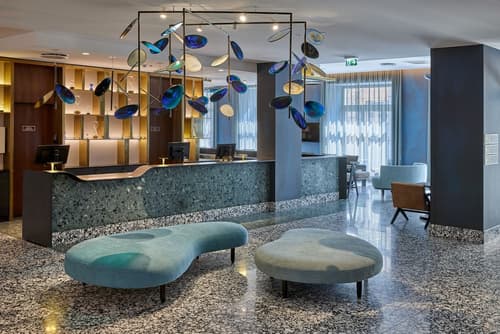 Neringa Hotel, Reception