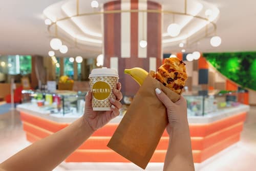 Furama RiverFront, Lobby