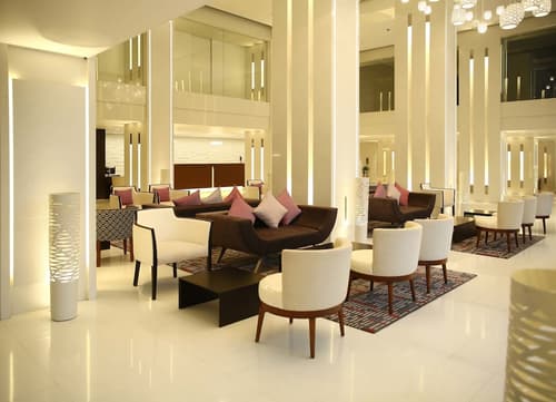 Ramada by Wyndham Colombo, Lobby sitting area