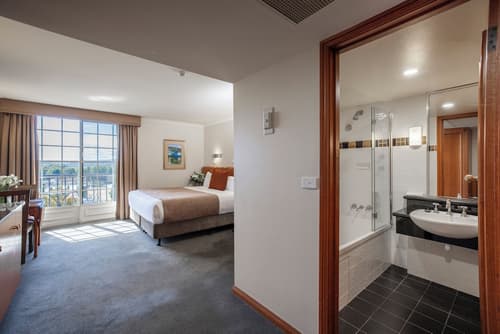 Country Club Tasmania