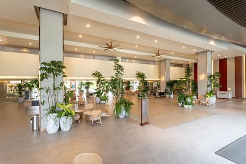 Swiss-Grand Beach Resort Kuantan, Lobby sitting area