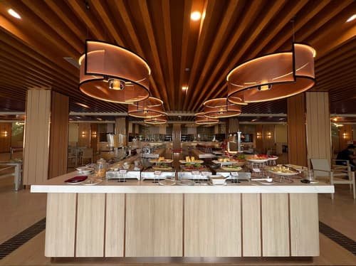 Swiss-Grand Beach Resort Kuantan, Restaurant