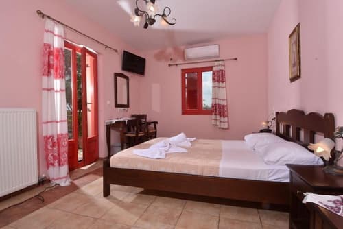 Arolithos Traditional Cretan Village