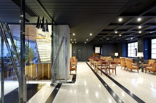 Crisol Puerta de Burgos, Lobby lounge
