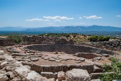 The Grove Seaside Hotel, Property grounds