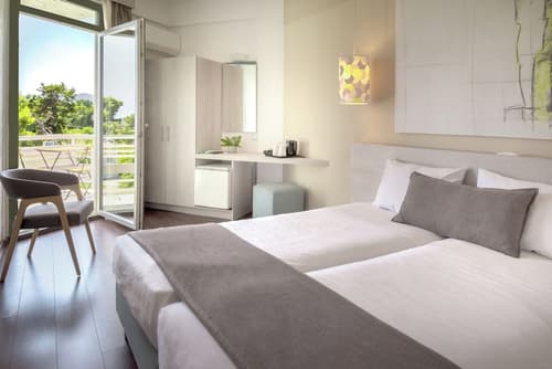 The Grove Seaside Hotel, Room