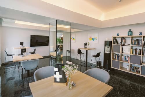 Hotel Avenida, Lobby lounge