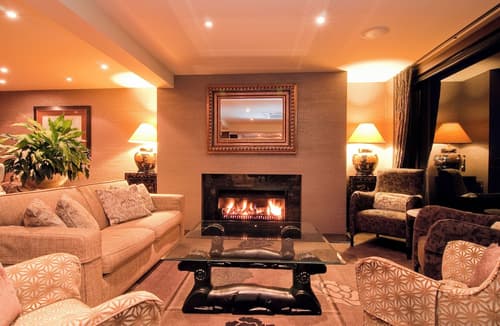 Millennium Resort Manuels, Lobby lounge