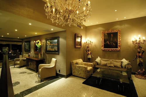 Millennium Resort Manuels, Lobby lounge