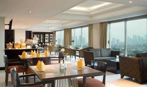 Hotel Santika Premiere Slipi Jakarta, Restaurant