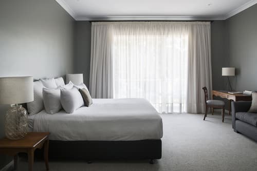 Lancemore Lindenderry Red Hill