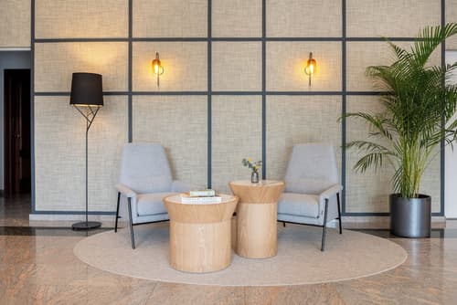 Hotel Santiago Plaza Affiliated by Meliá, Lobby sitting area