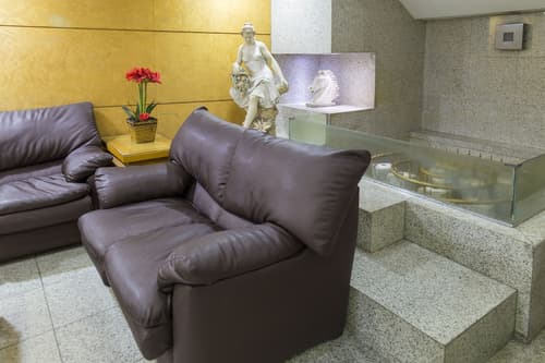 Hotel Bandeirantes, Lobby sitting area