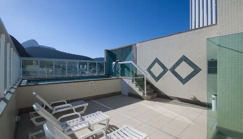 Hotel Bandeirantes, Pool