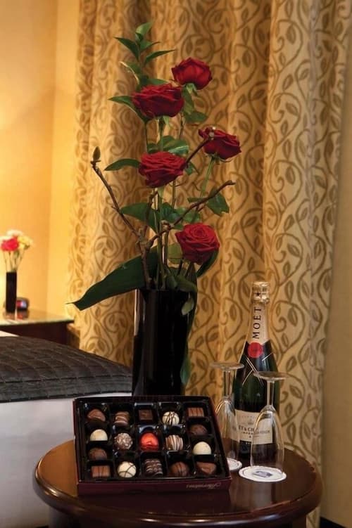 Park Grand Paddington Court