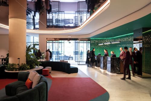 Hotel Mundial, Reception