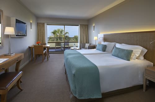 Suite Hotel Eden Mar, by PortoBay