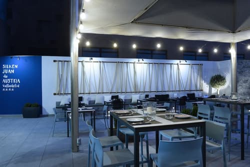 Hotel Silken Juan de Austria, Dining