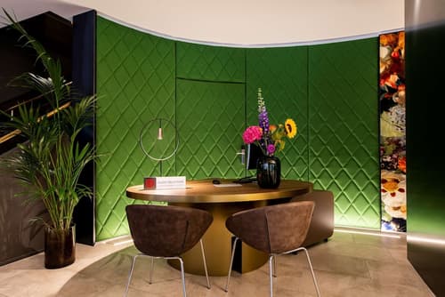 NH Collection Amsterdam Flower Market, Lobby