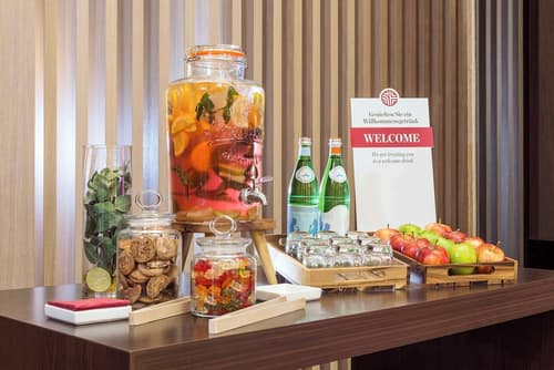 NH Collection Amsterdam Flower Market, Reception