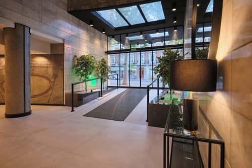 1881 Madrid Ventas Hotel, Interior entrance